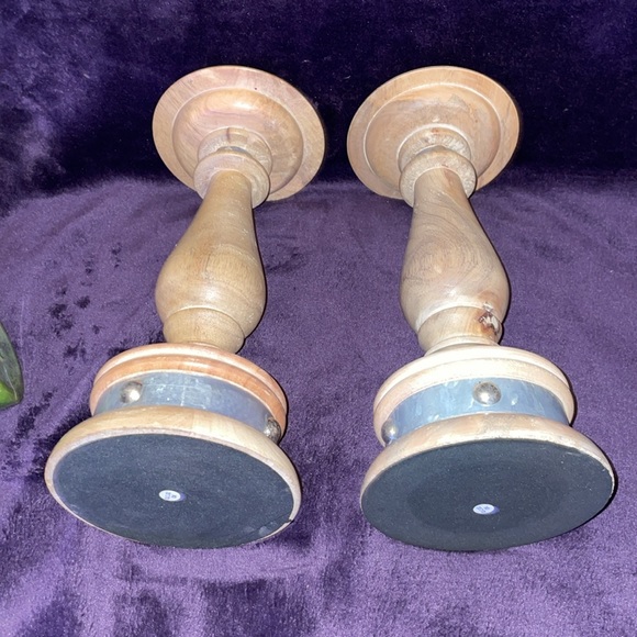 NWT PIER 1.  2 Elegant Wooden Candle Holders with 2 Green Candles - Picture 4 of 8